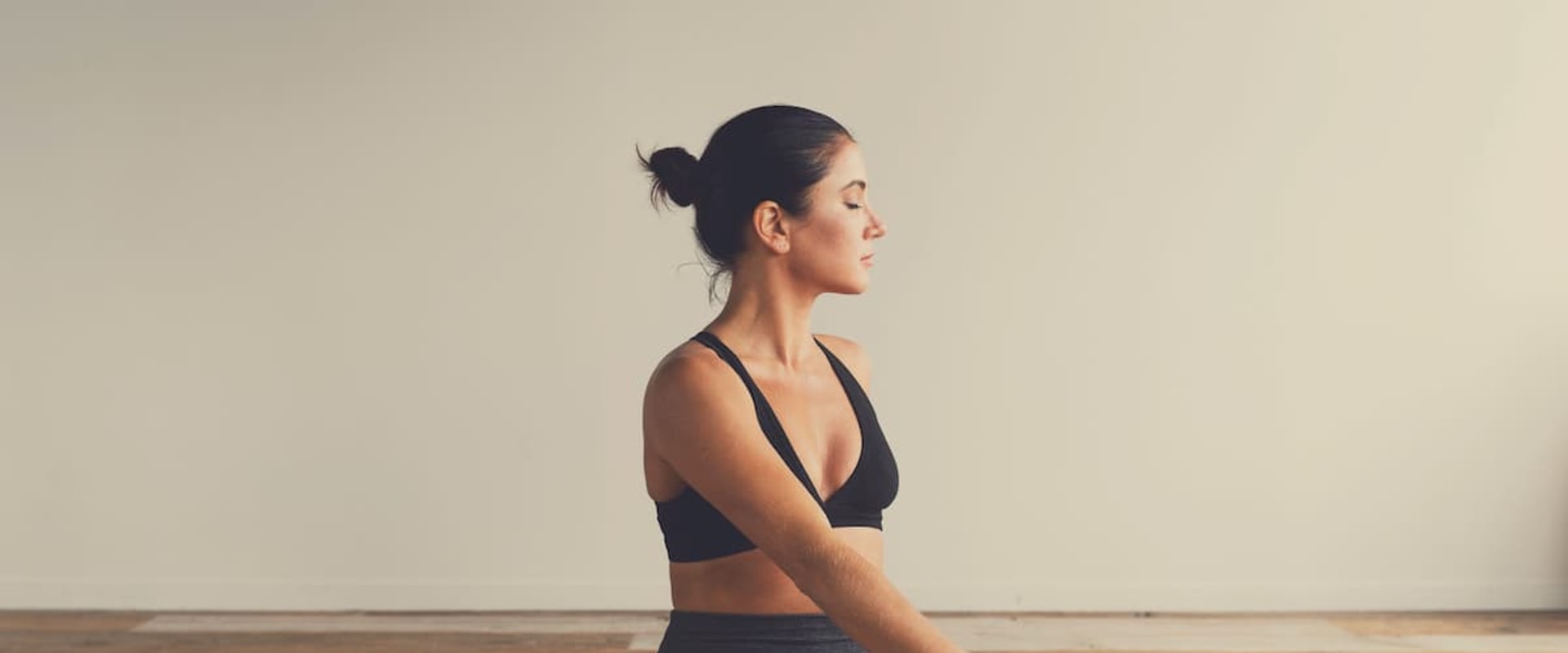 Hoe yoga stress vermindert?